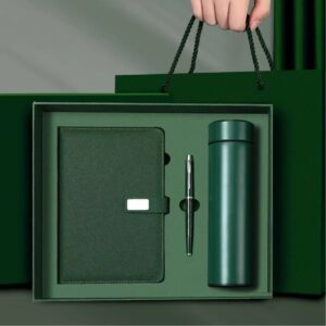 hooded outdoor windproof jacket